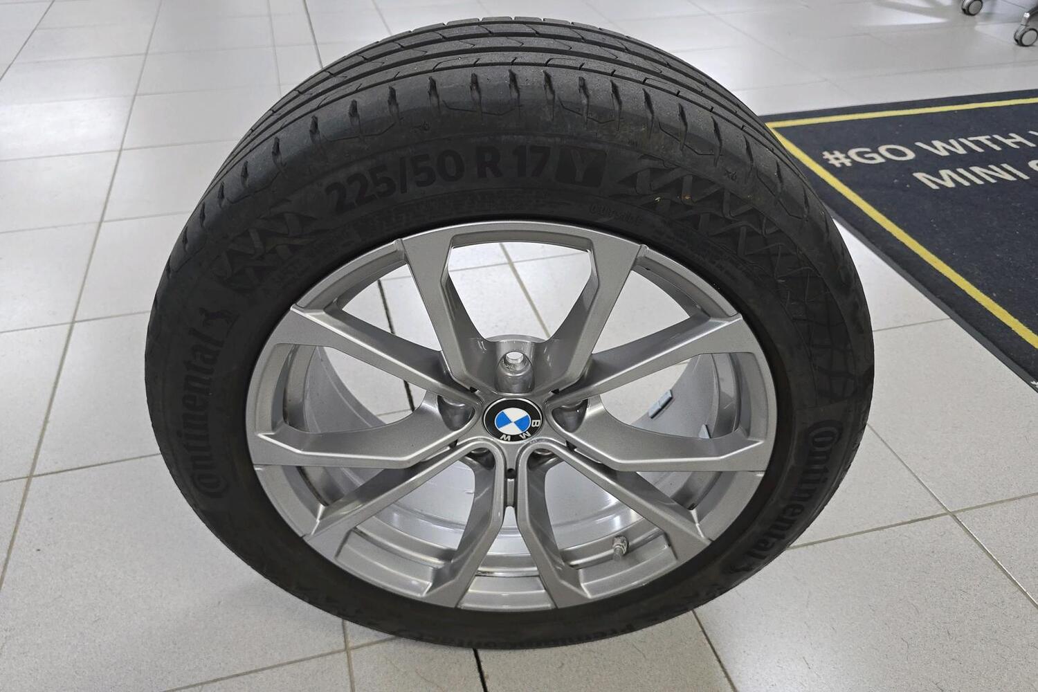 BMW 320 vaihtoauto