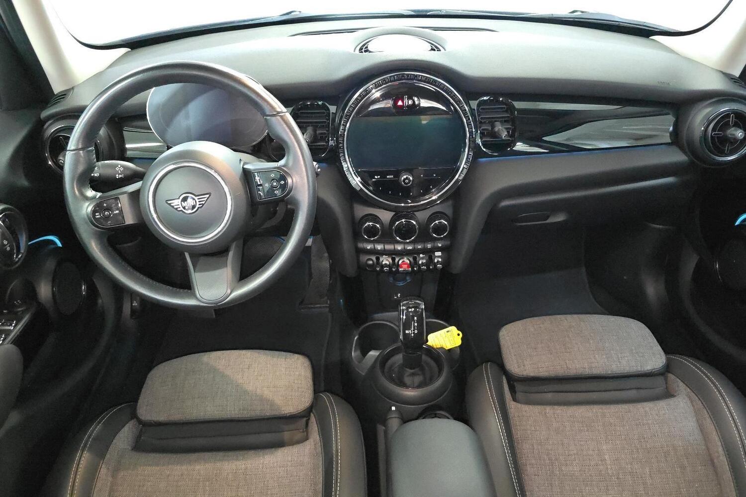 Mini Hatchback vaihtoauto