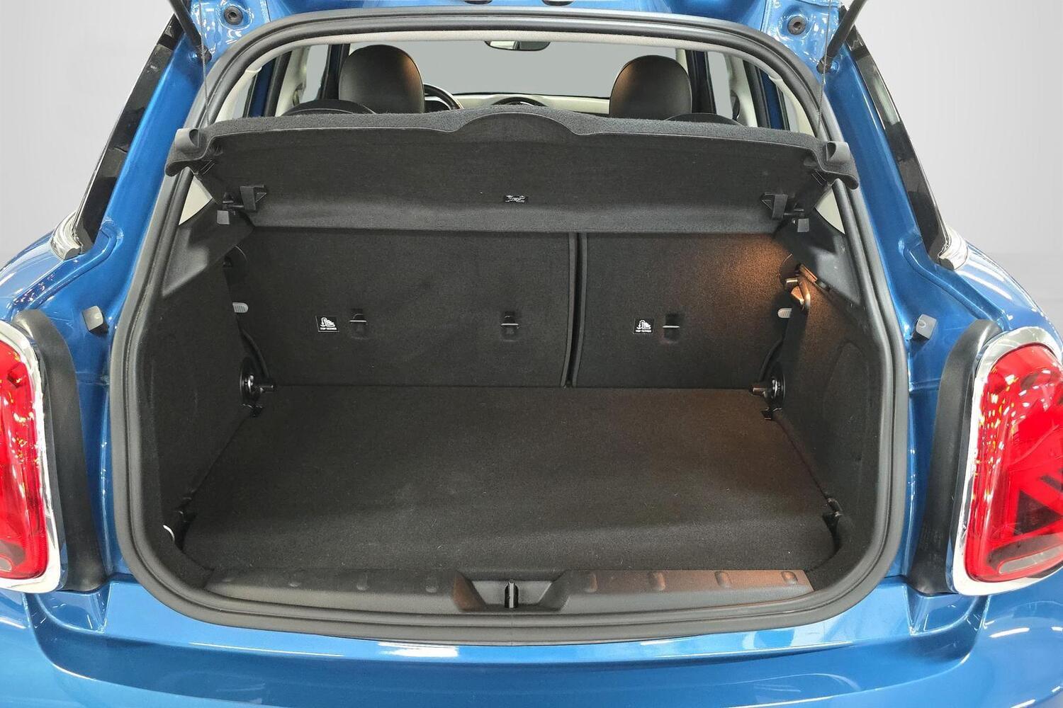 Mini Hatchback vaihtoauto