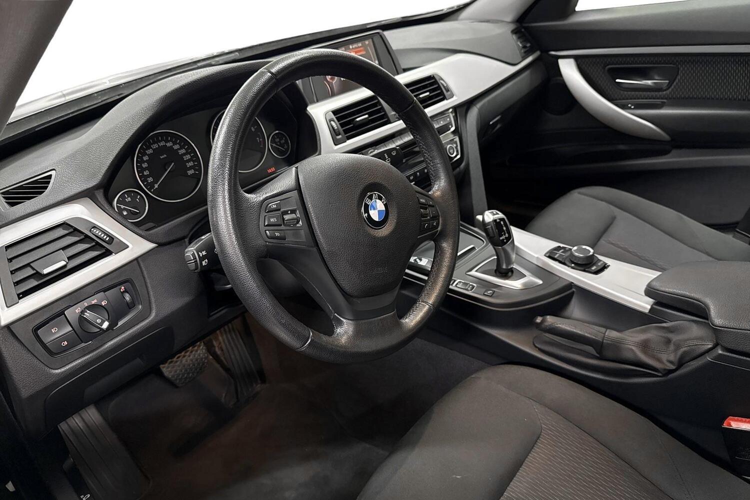 BMW 320 vaihtoauto