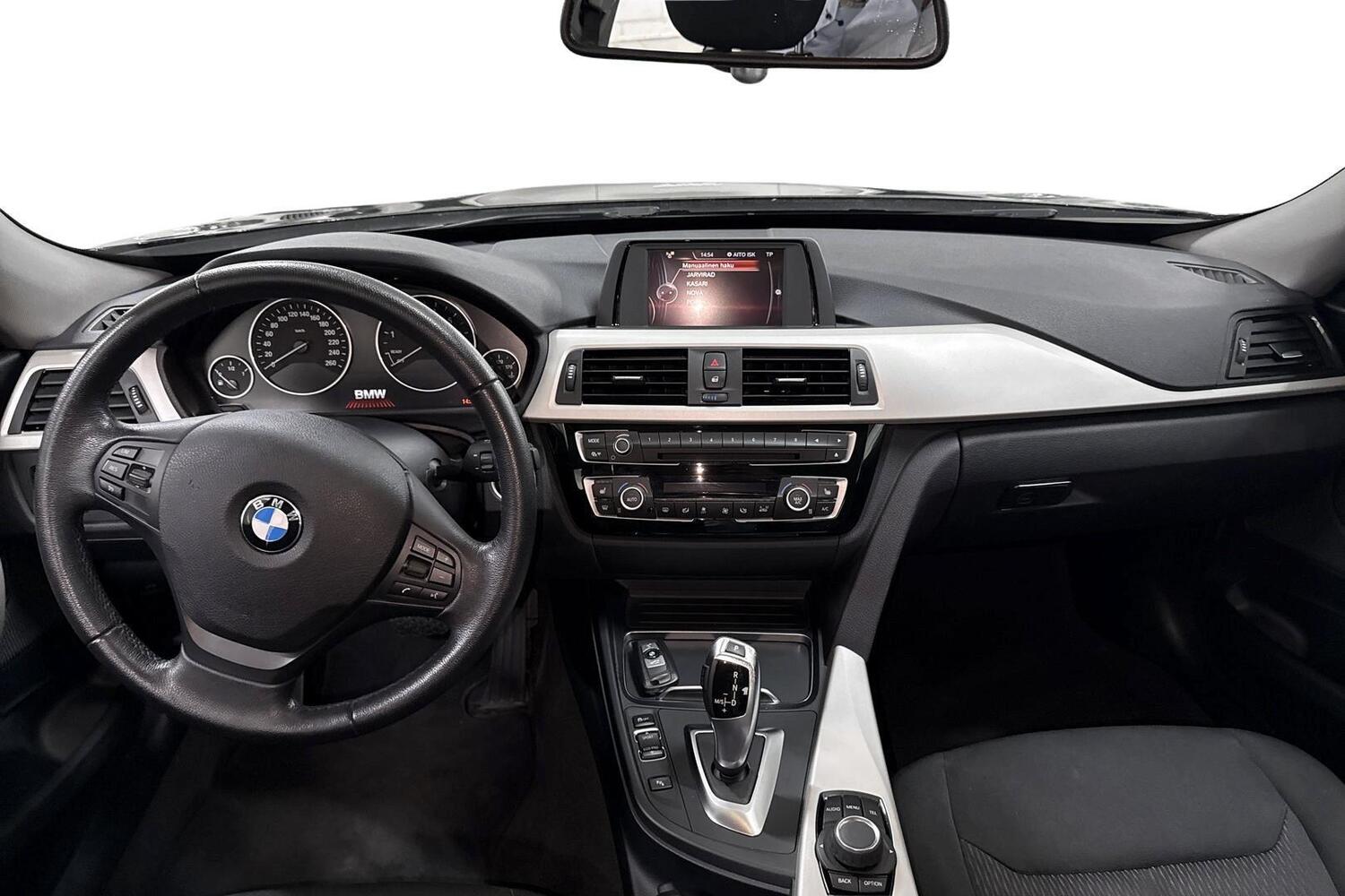 BMW 320 vaihtoauto