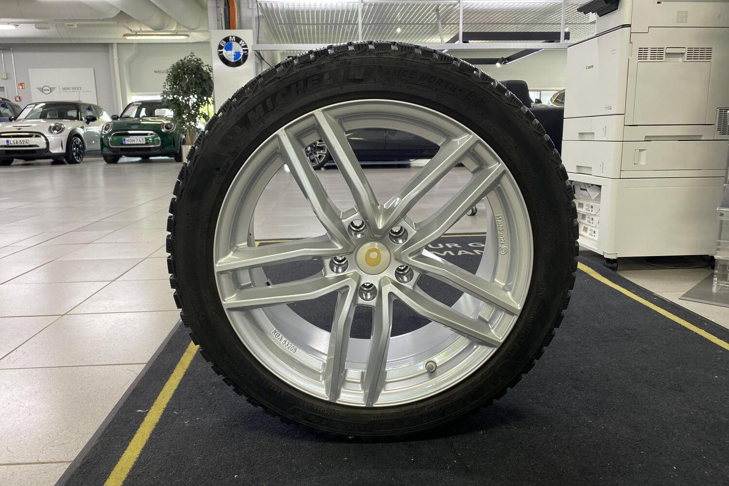 BMW 320 vaihtoauto