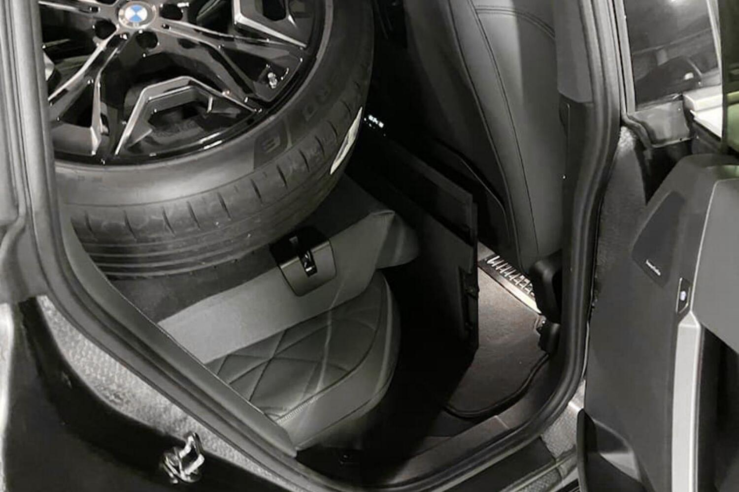 BMW iX vaihtoauto