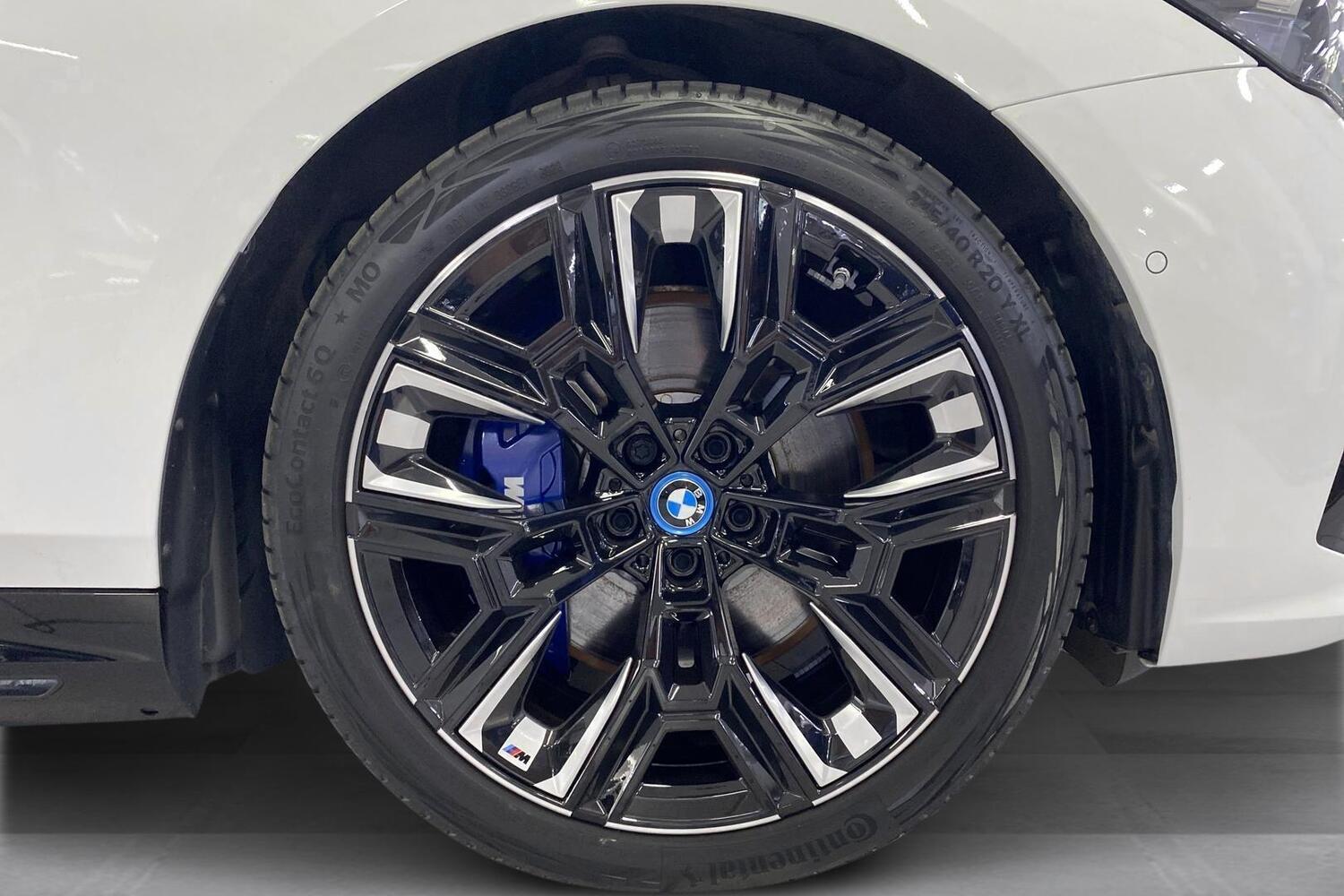 BMW i5 M60 vaihtoauto