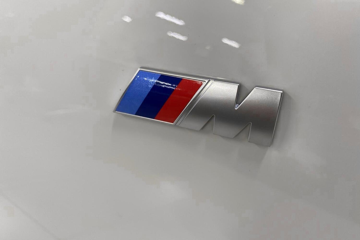 BMW i5 M60 vaihtoauto