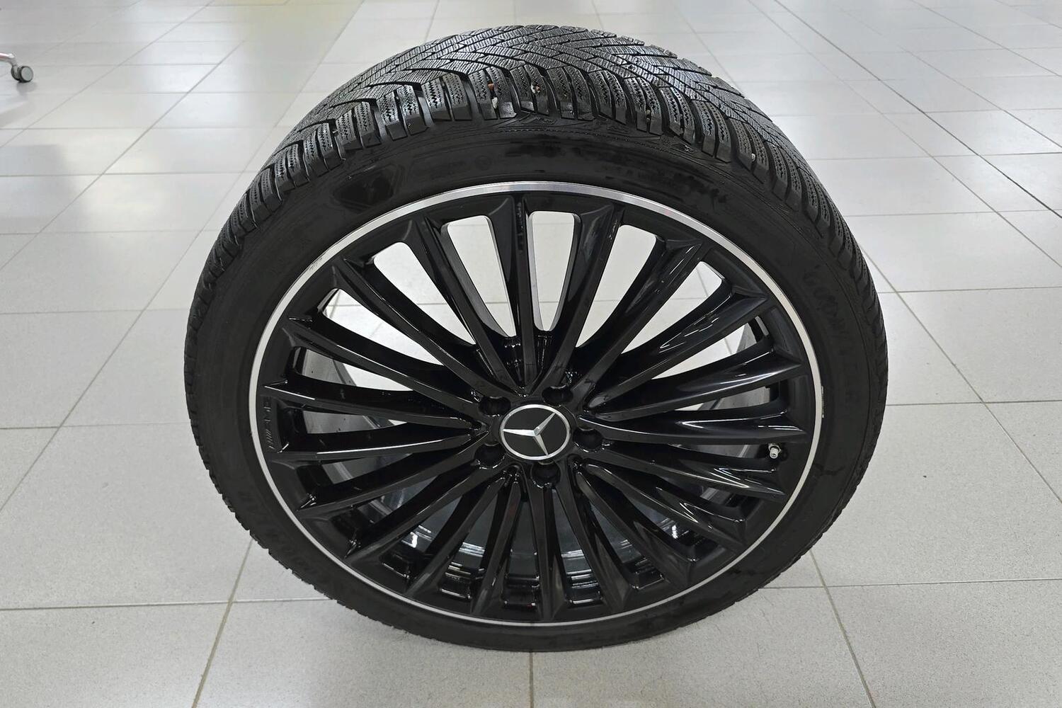 Mercedes-Benz EQE vaihtoauto