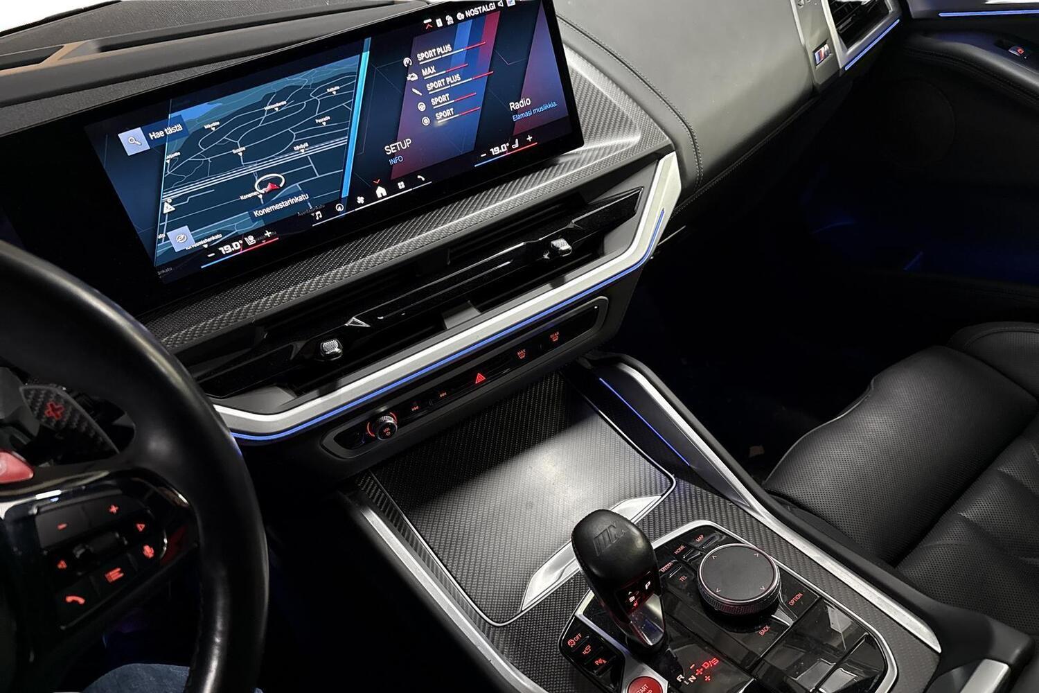 BMW XM vaihtoauto