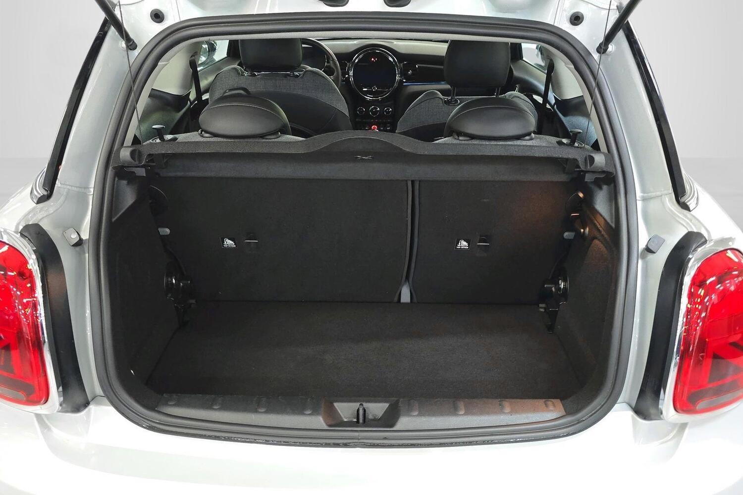 Mini Hatchback vaihtoauto