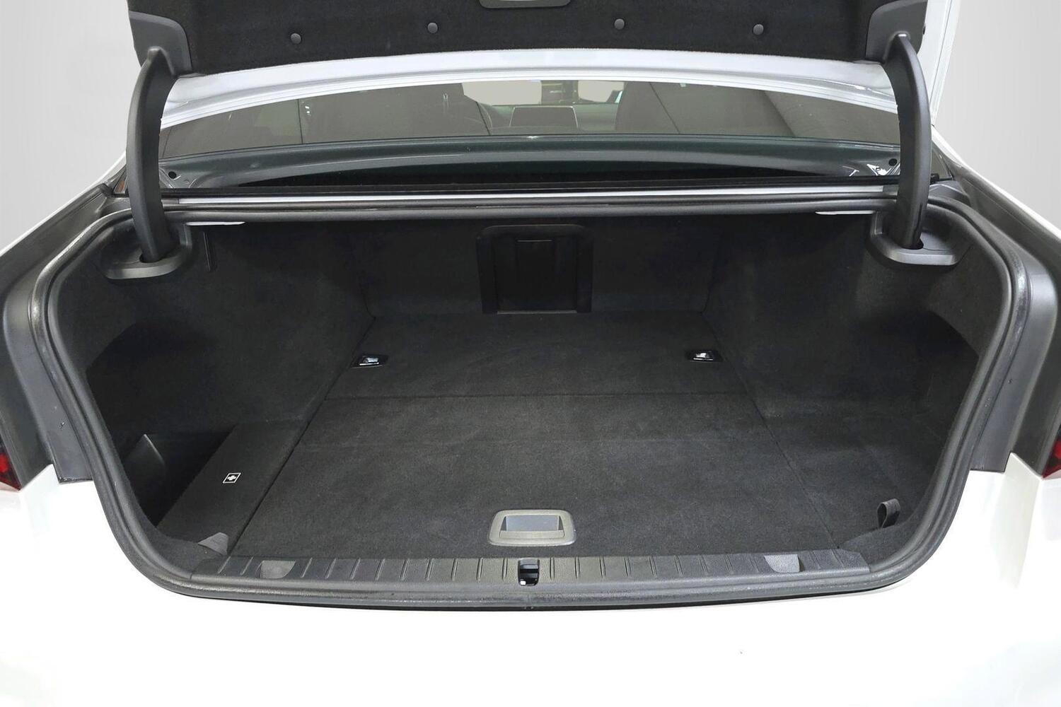 BMW 745 vaihtoauto