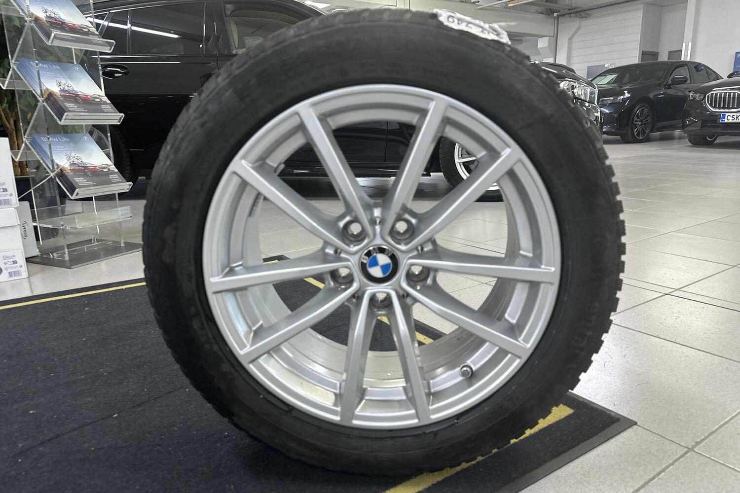 BMW 330 vaihtoauto