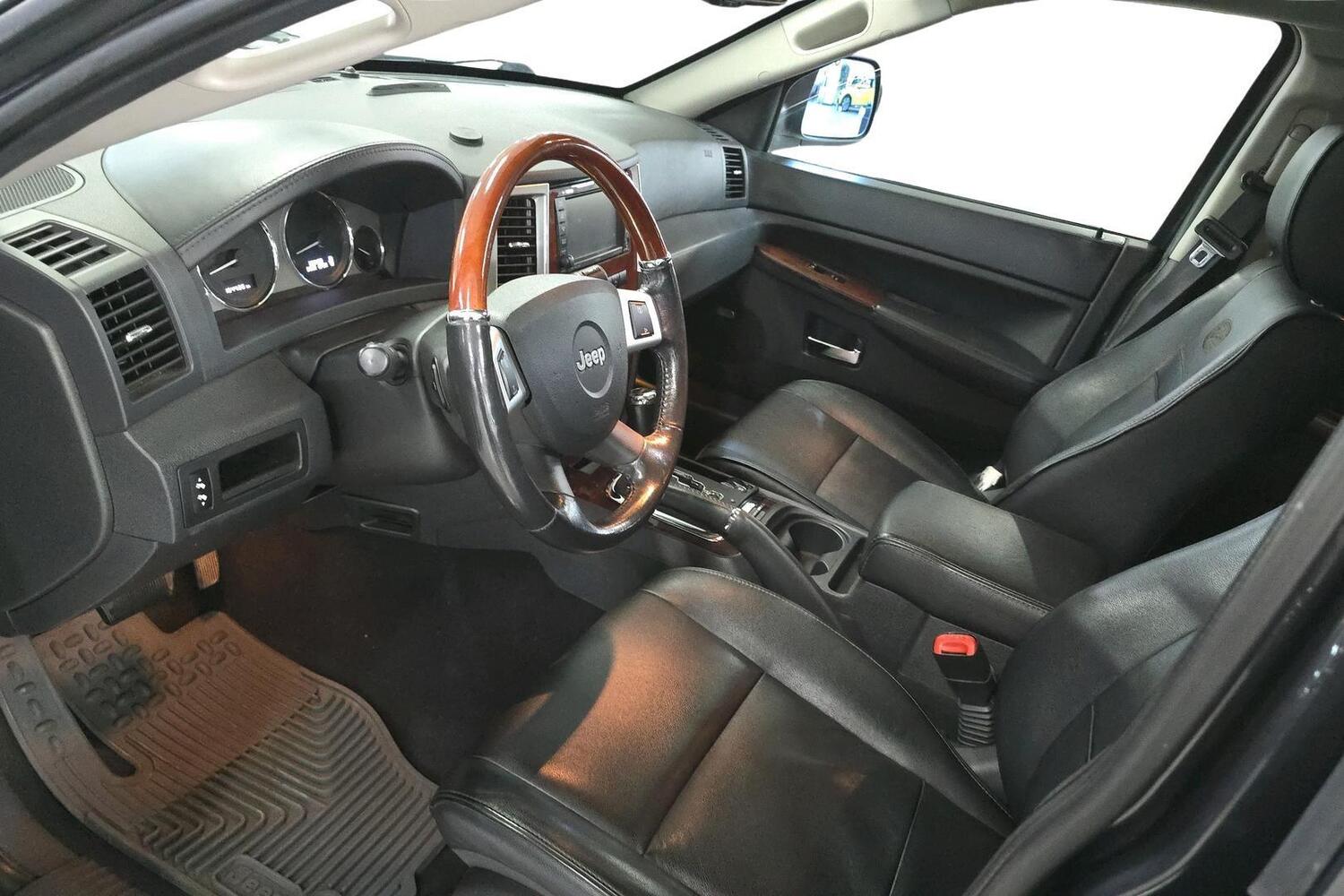 Jeep Grand Cherokee vaihtoauto
