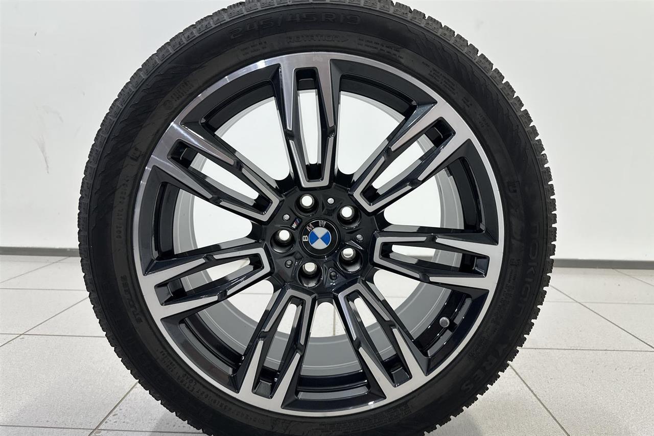 BMW i5 vaihtoauto