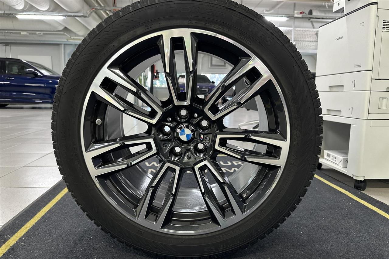 BMW i5 vaihtoauto