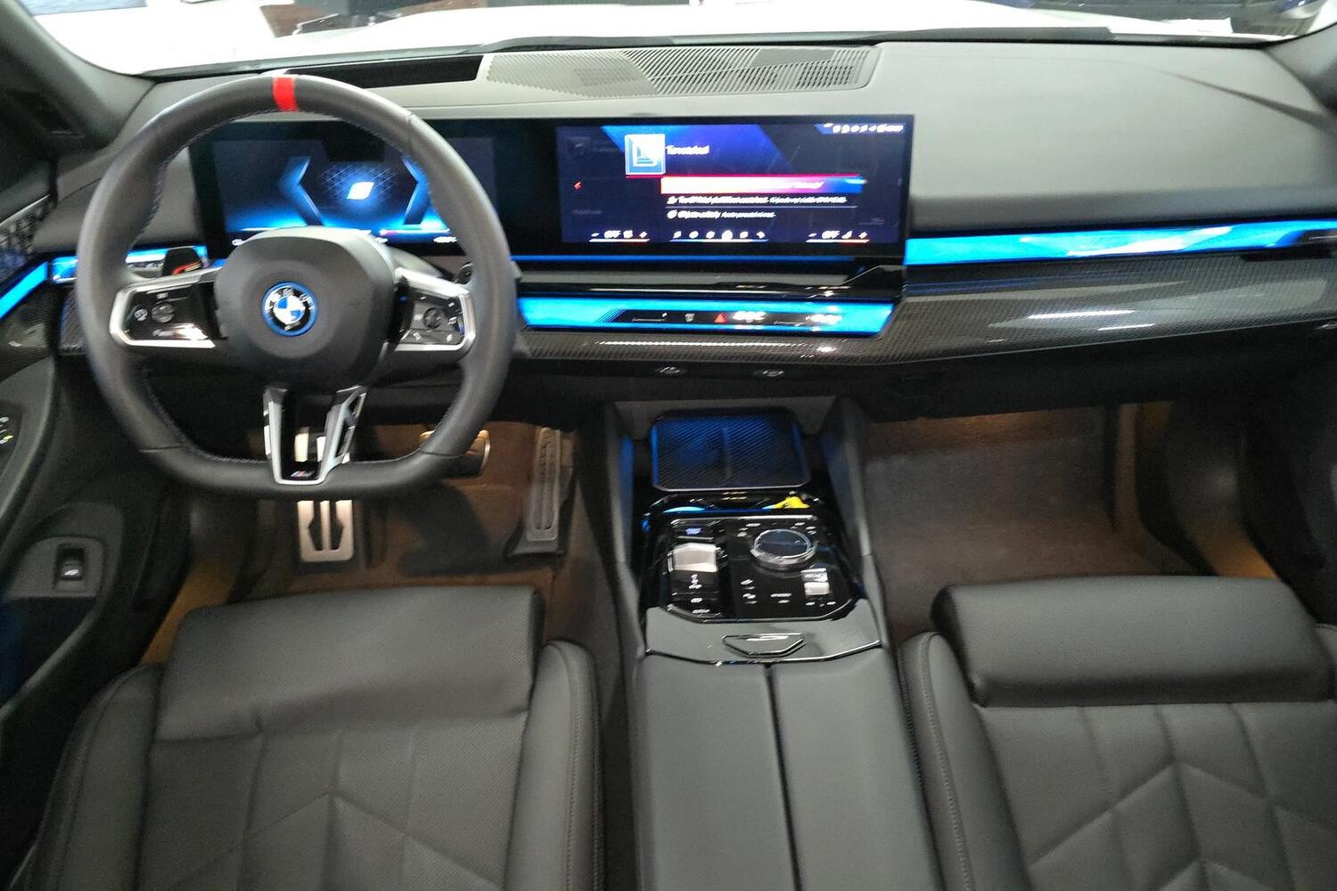 BMW i5 M60 vaihtoauto