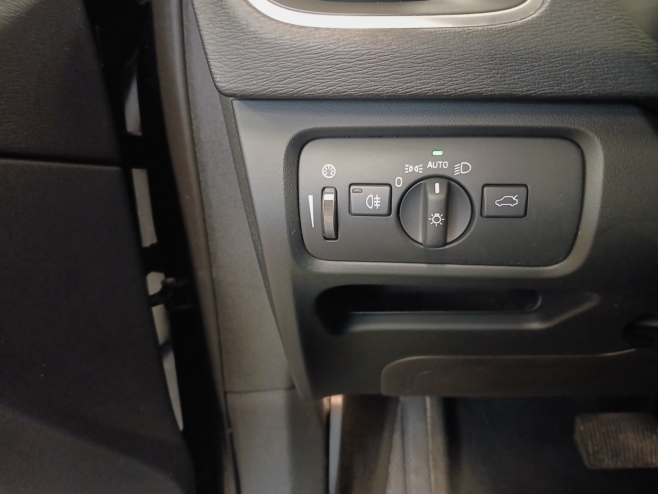 Volvo V40 Cross Country vaihtoauto