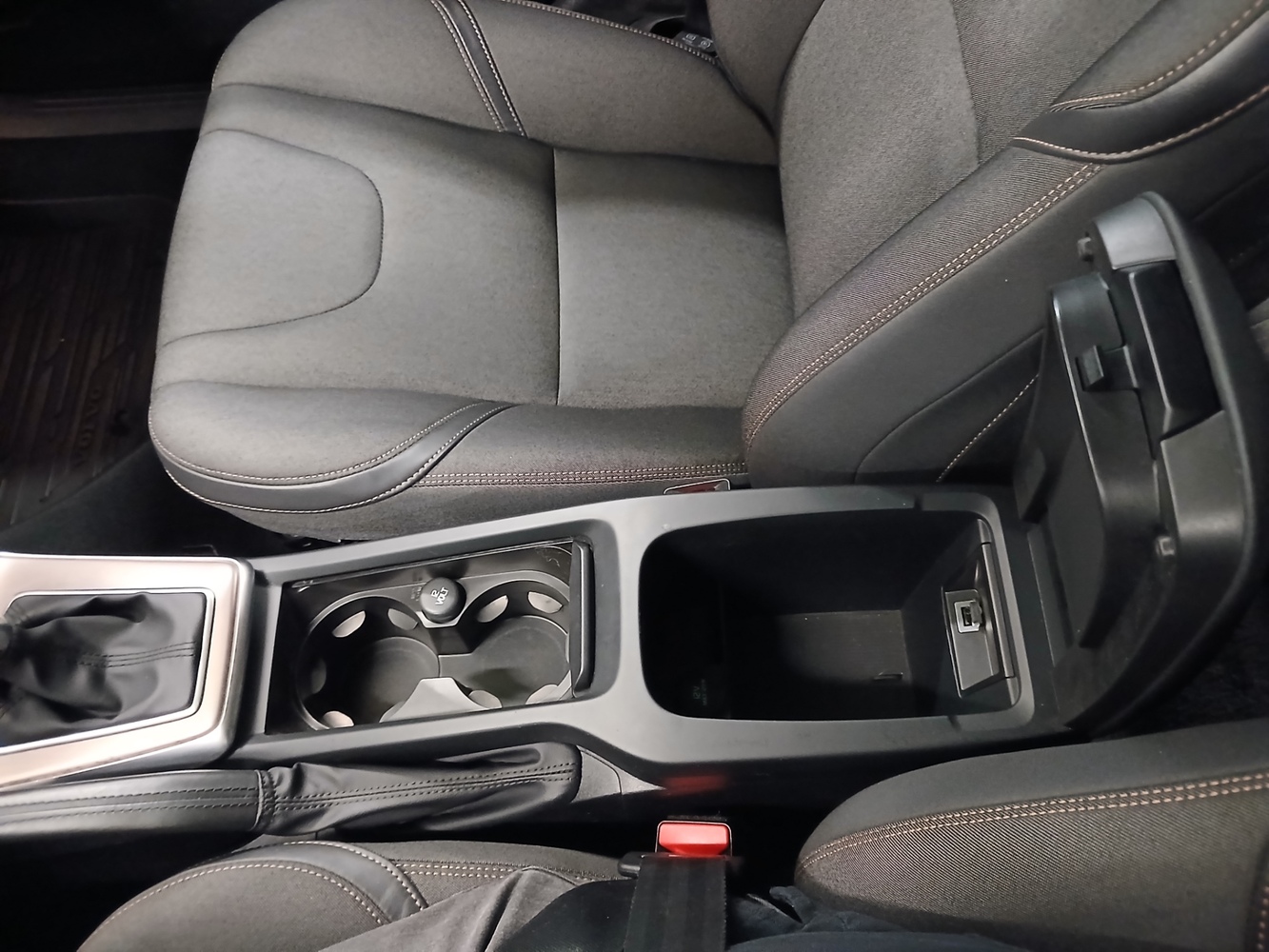 Volvo V40 Cross Country vaihtoauto