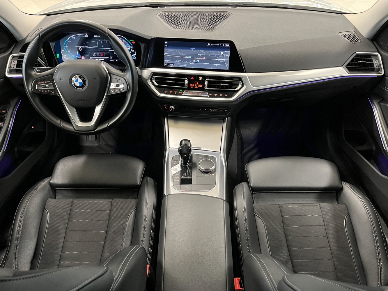 BMW 330 vaihtoauto