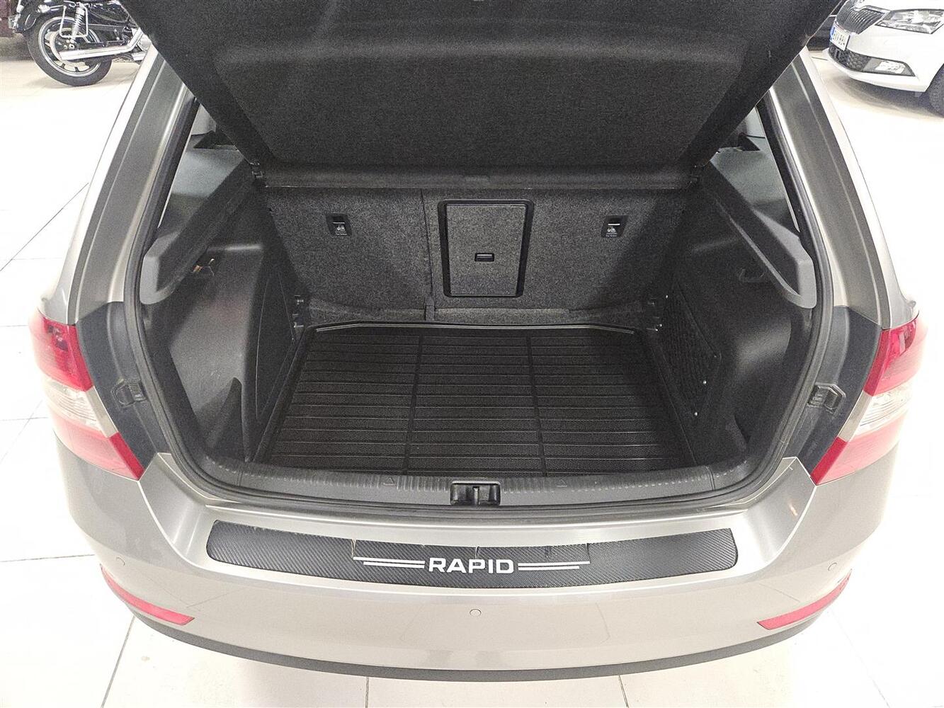 Skoda Rapid vaihtoauto