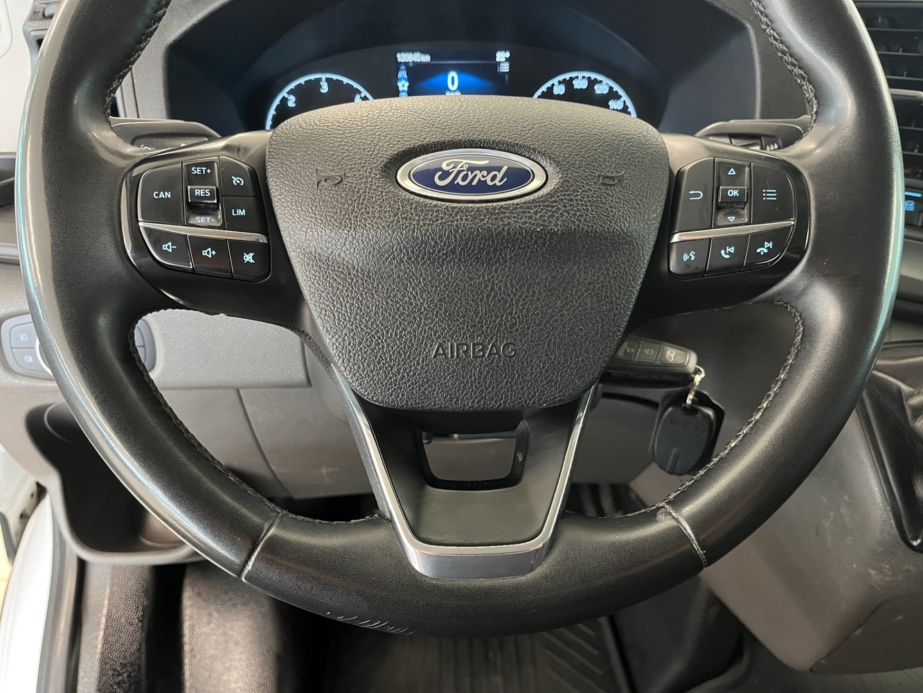 Ford Transit vaihtoauto