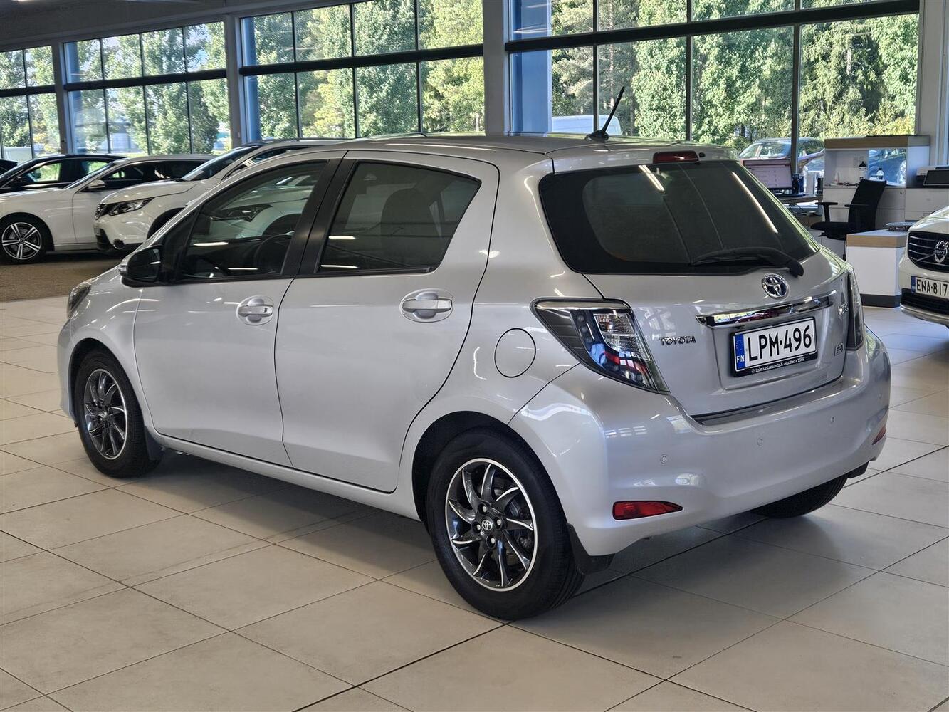 Toyota Yaris vaihtoauto