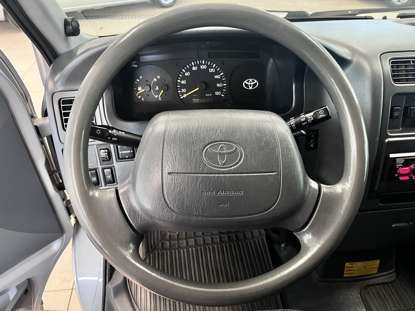 Toyota Hiace vaihtoauto