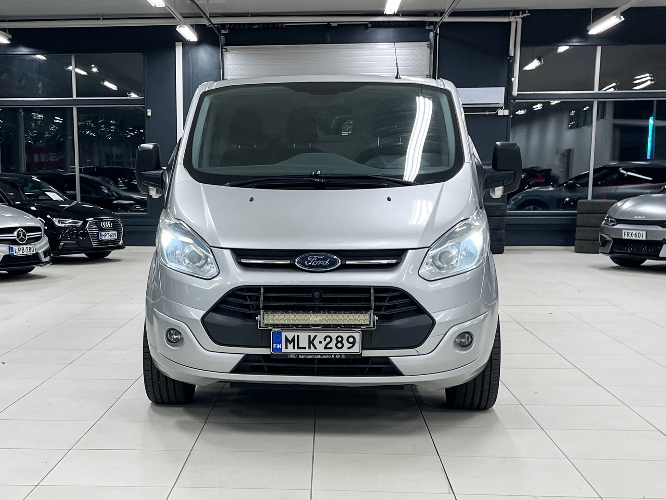 Ford Transit Custom vaihtoauto