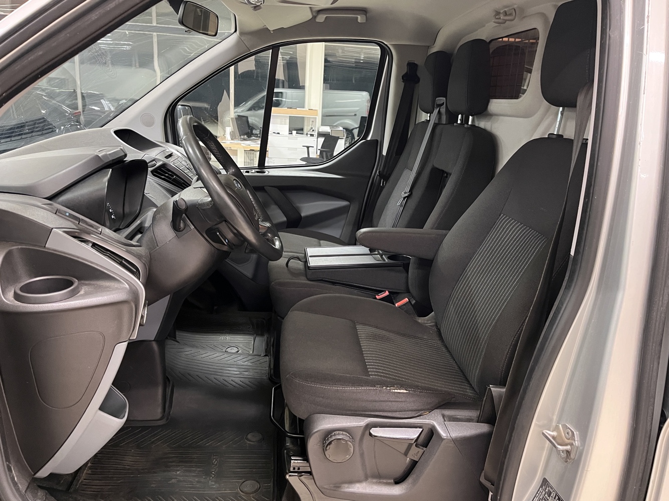 Ford Transit Custom vaihtoauto