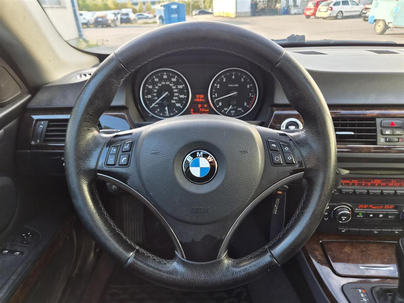 BMW 328 vaihtoauto