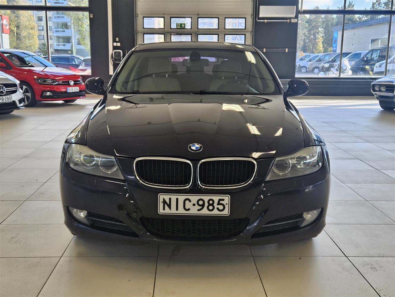 BMW 318 vaihtoauto