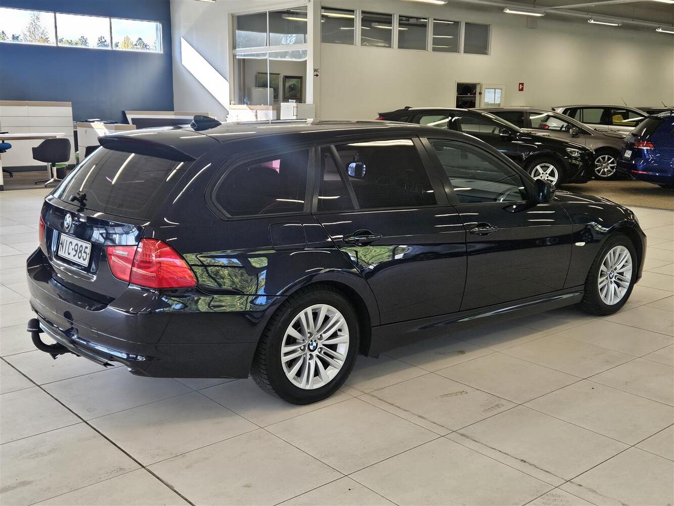 BMW 318 vaihtoauto