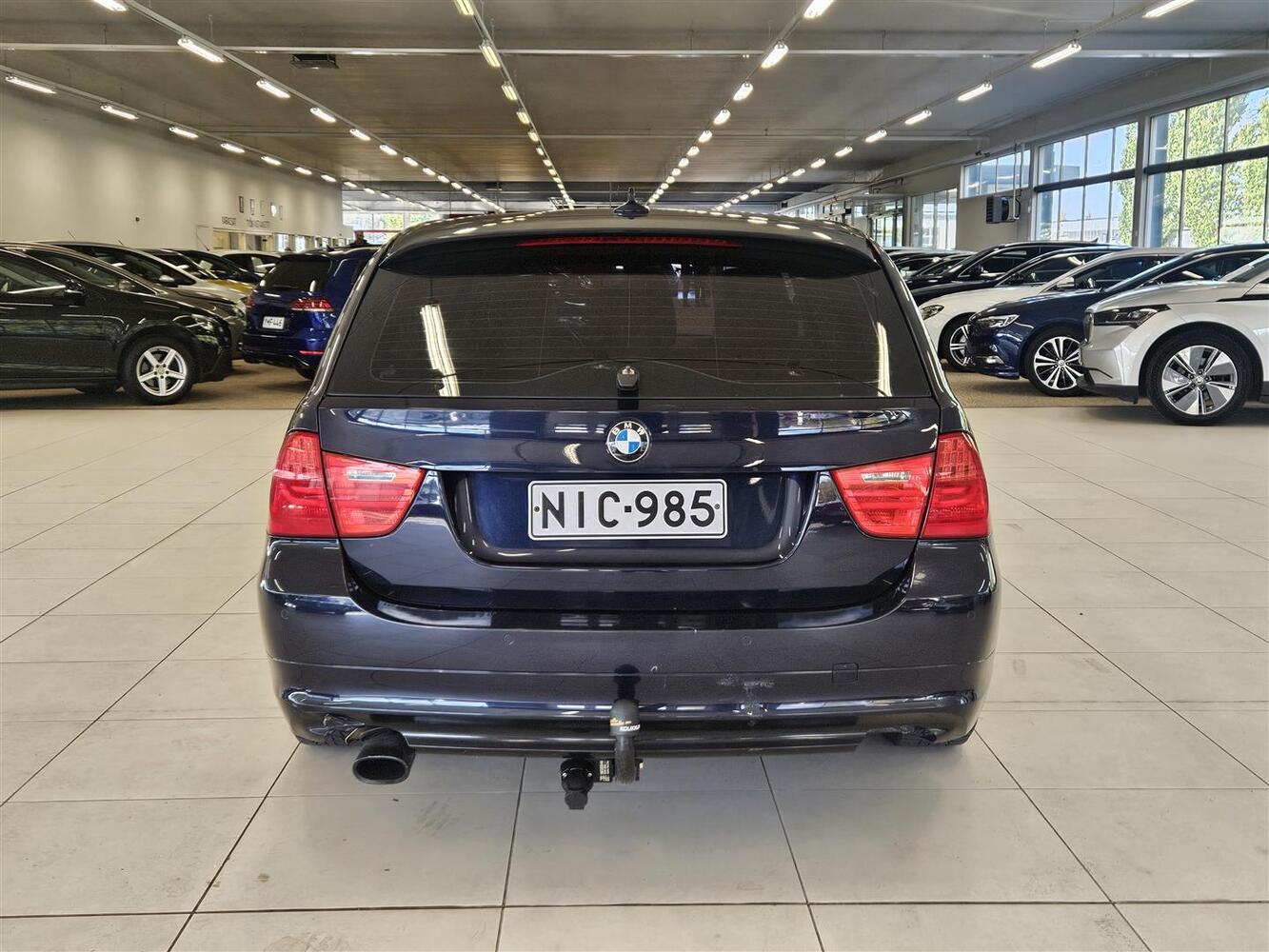 BMW 318 vaihtoauto
