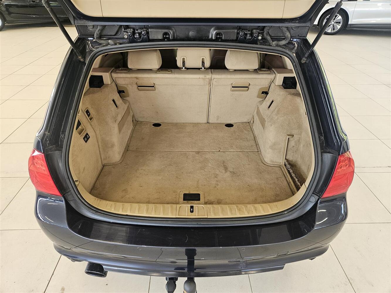 BMW 318 vaihtoauto