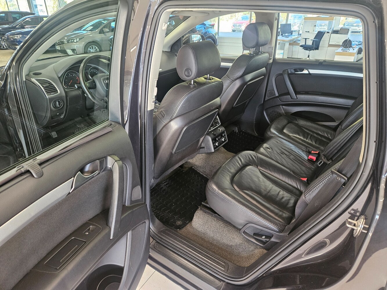 Audi Q7 vaihtoauto