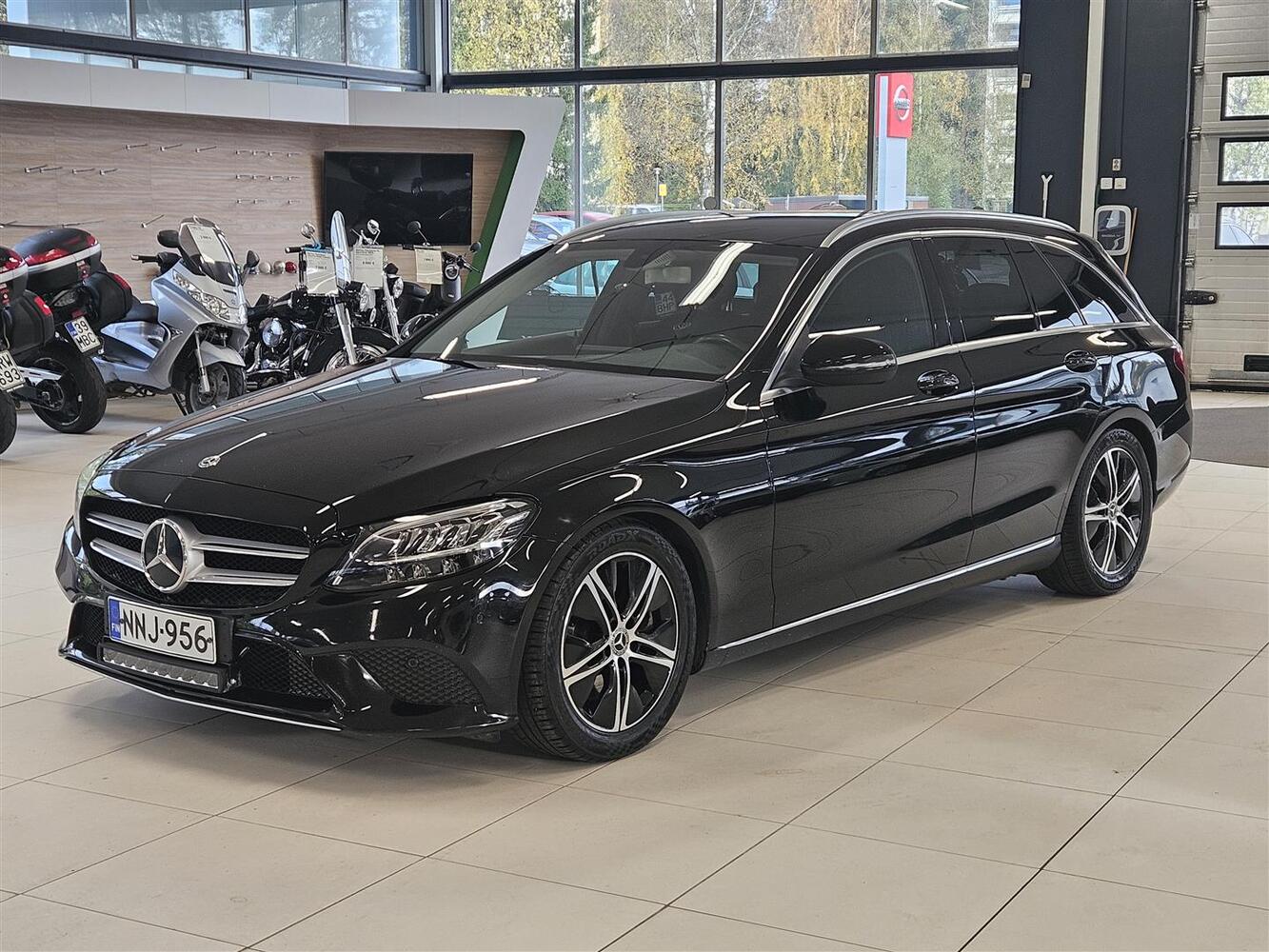Mercedes-Benz C vaihtoauto