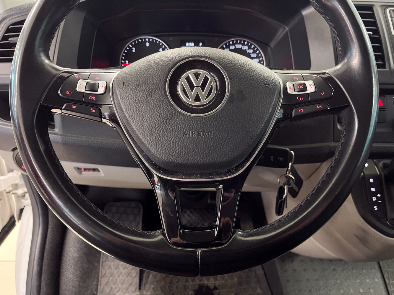 Volkswagen Caravelle vaihtoauto