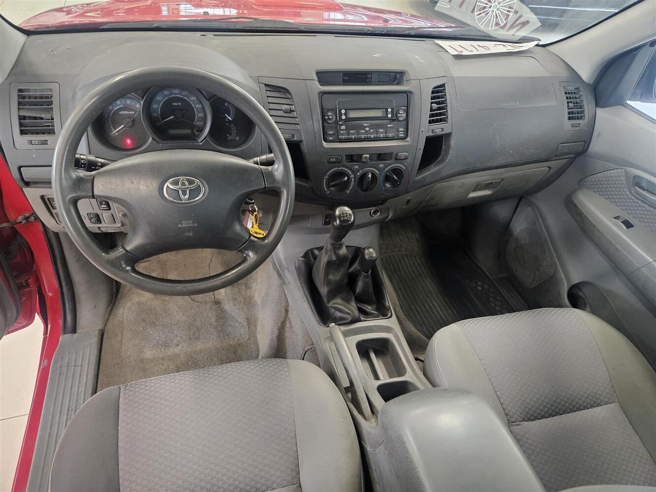 Toyota Hilux vaihtoauto