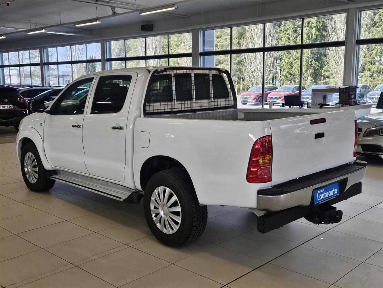 Toyota Hilux vaihtoauto