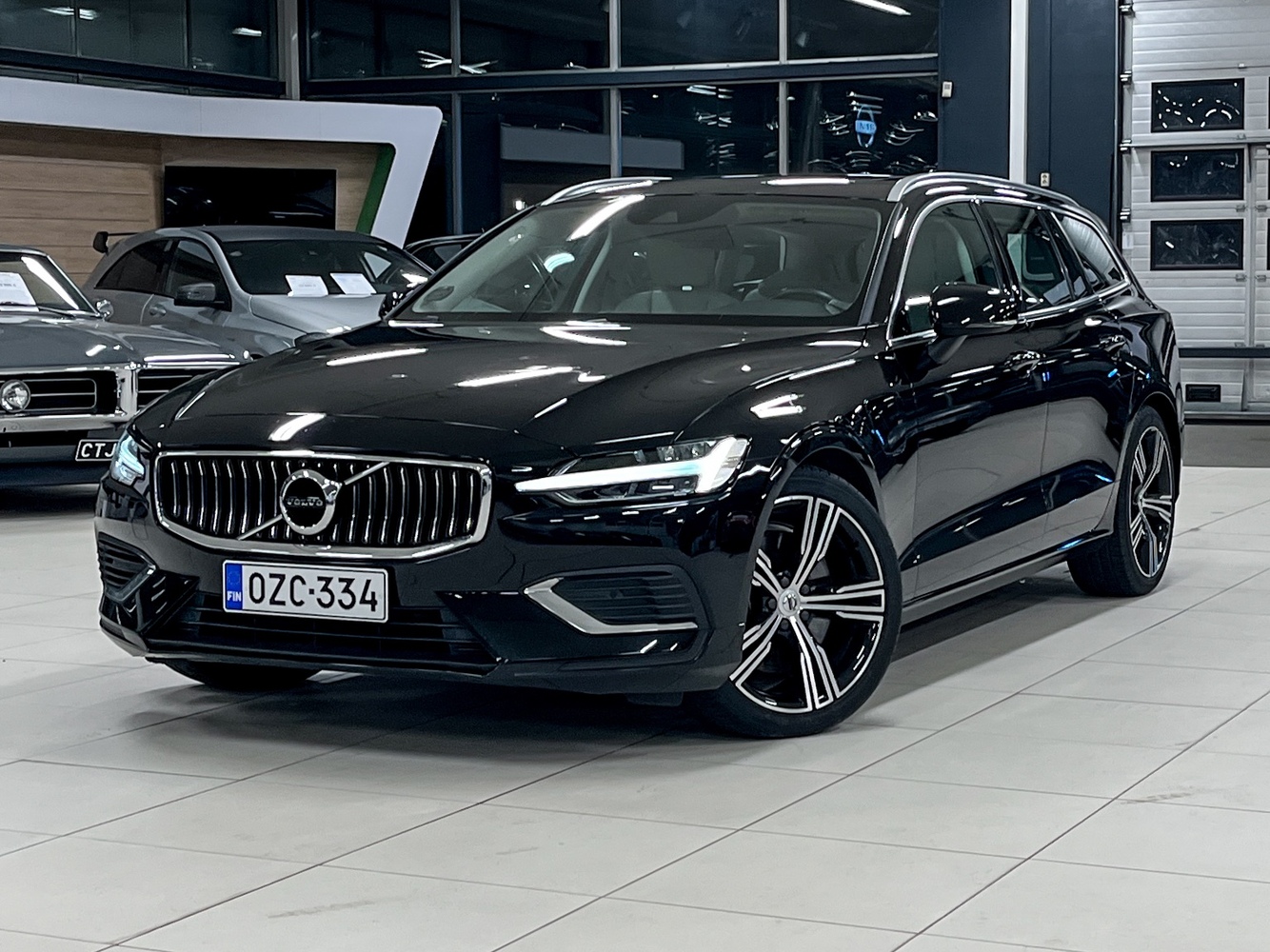 Volvo V60 vaihtoauto