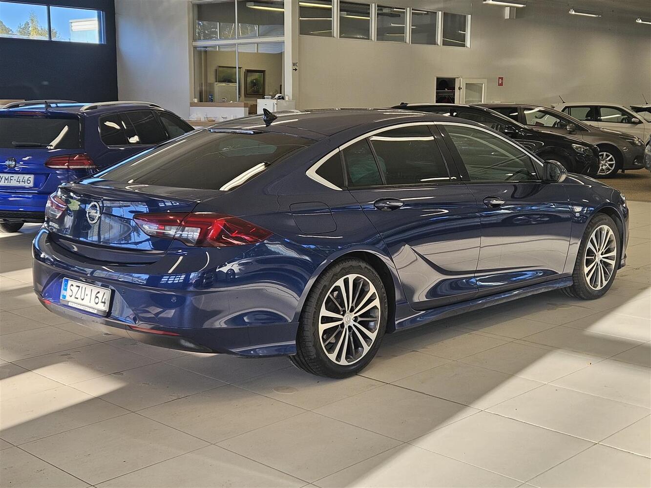 Opel Insignia vaihtoauto