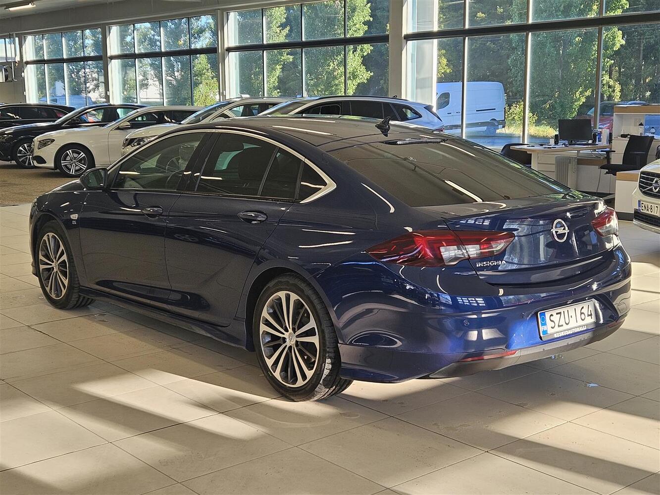 Opel Insignia vaihtoauto