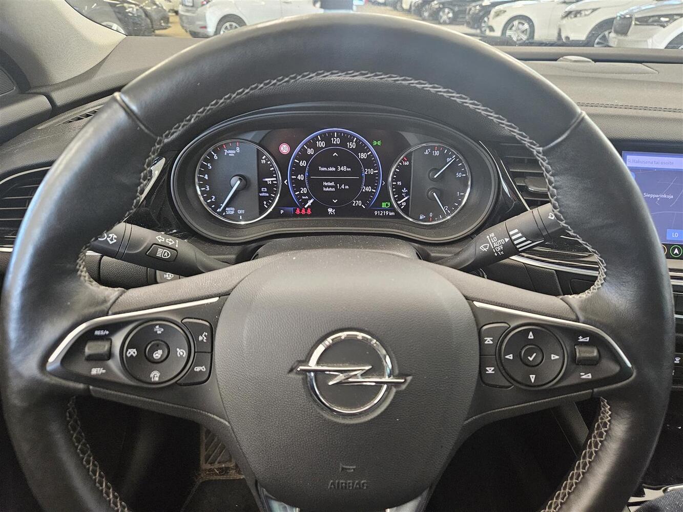 Opel Insignia vaihtoauto