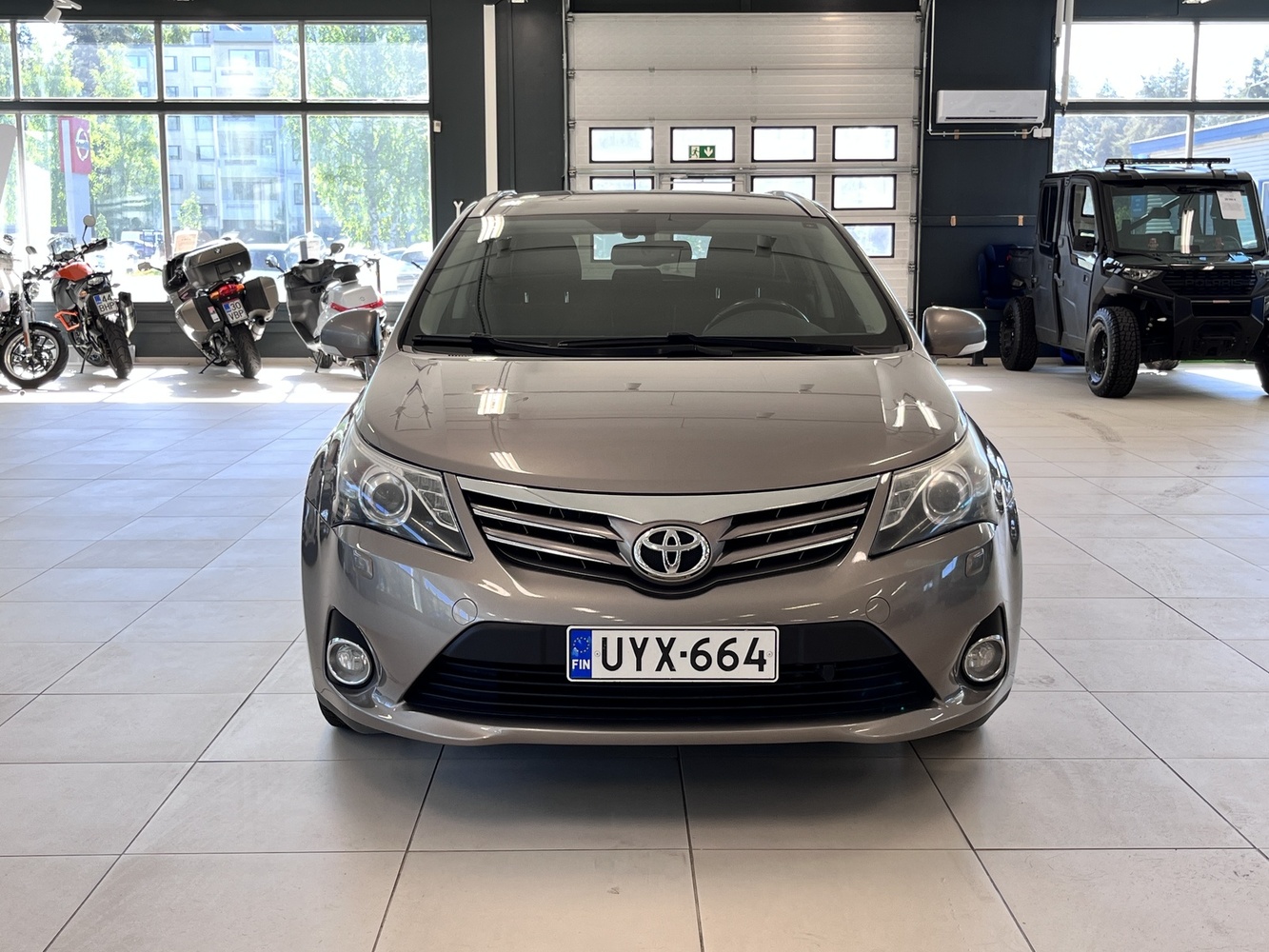 Toyota Avensis vaihtoauto