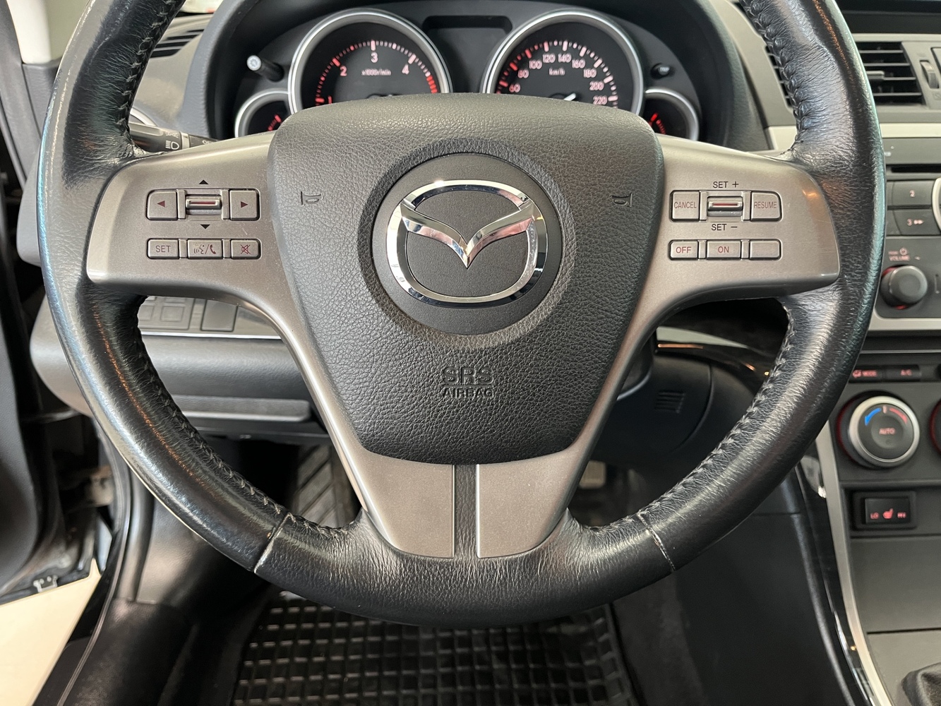 Mazda 6 vaihtoauto