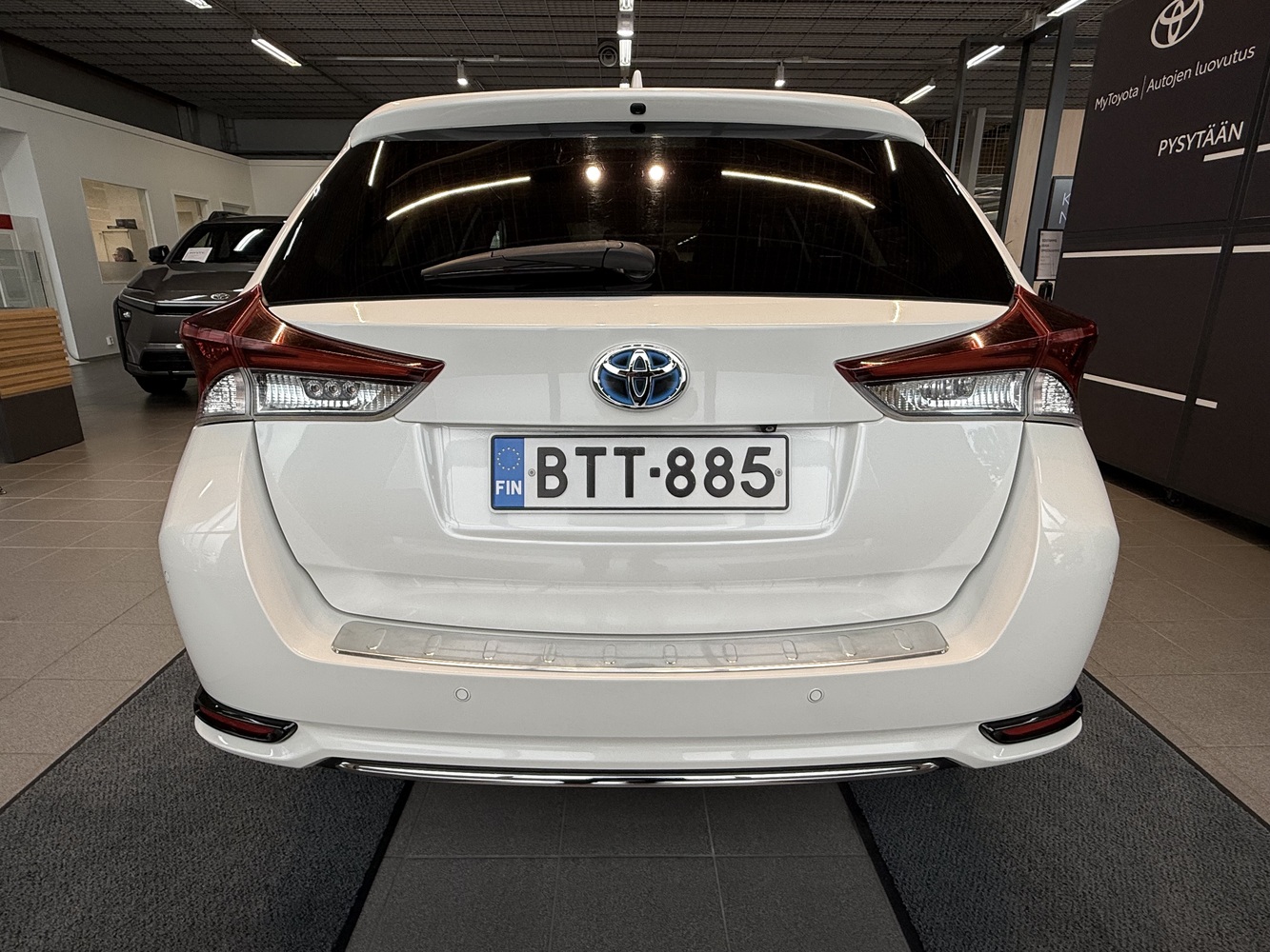 Toyota Auris vaihtoauto