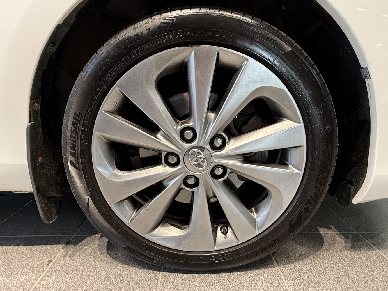 Toyota Auris vaihtoauto