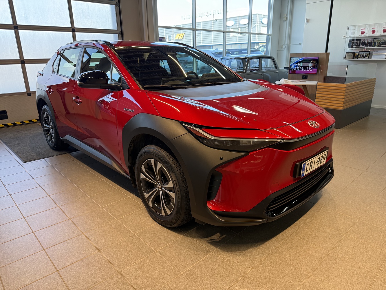 Toyota bZ4X vaihtoauto