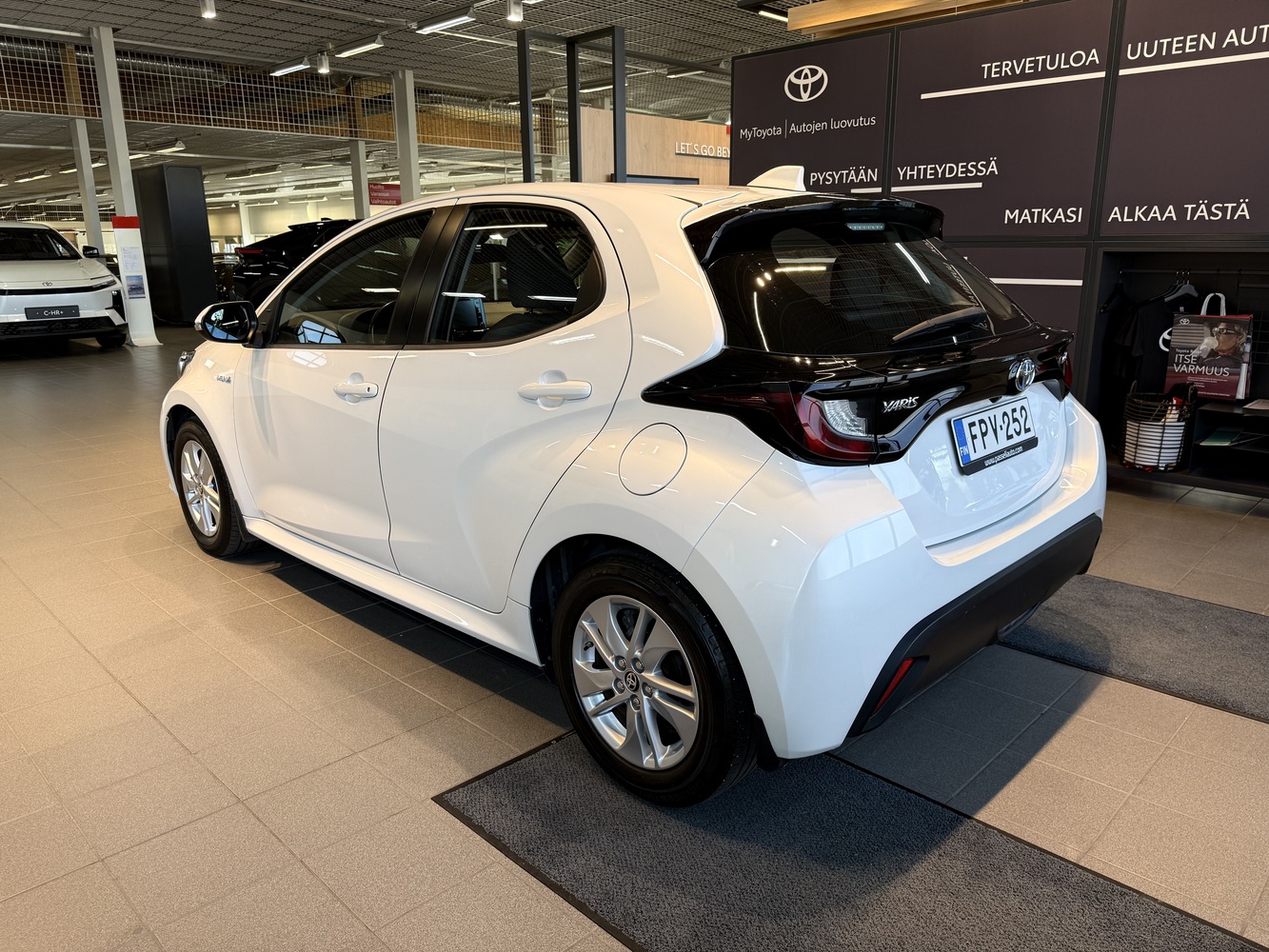 Toyota Yaris vaihtoauto