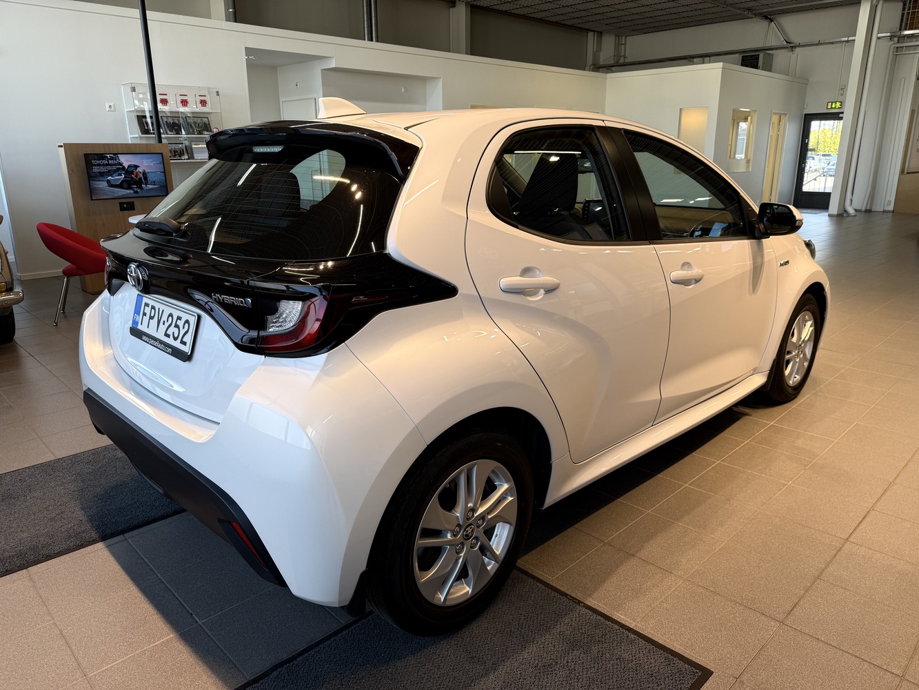 Toyota Yaris vaihtoauto