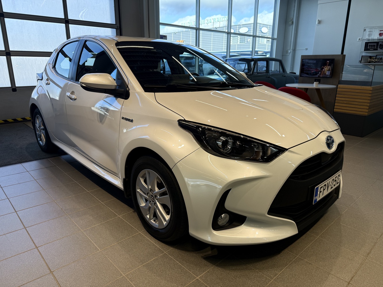 Toyota Yaris vaihtoauto