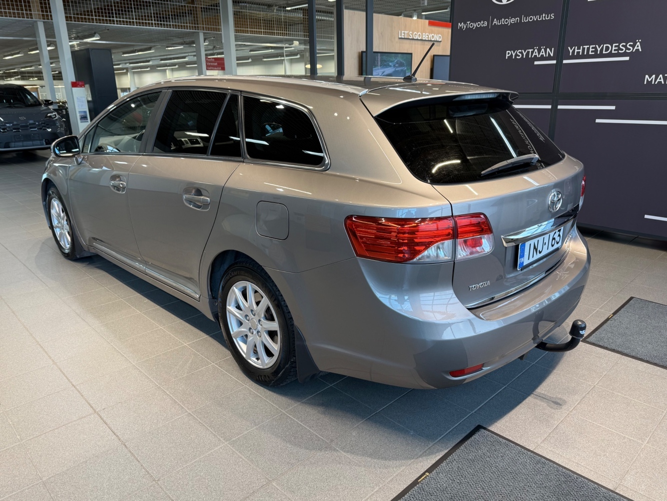 Toyota Avensis vaihtoauto